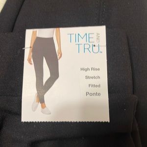 NWT Time & Tru High Rise Stretch Fitted Ponte Jegging XS